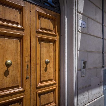 Classic Tuscany Apartments By Mmega Florence Exterior photo
