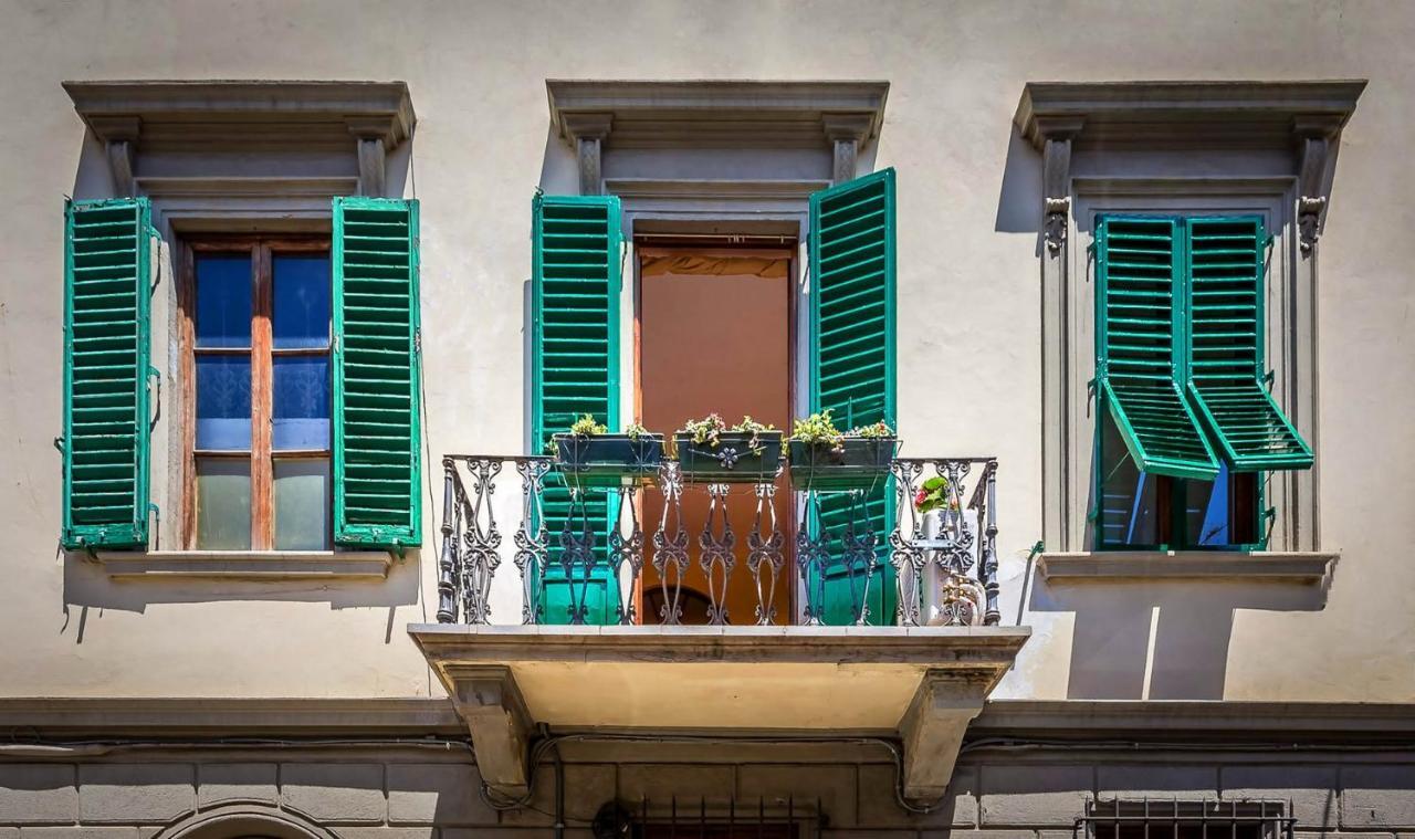 Classic Tuscany Apartments By Mmega Florence Exterior photo